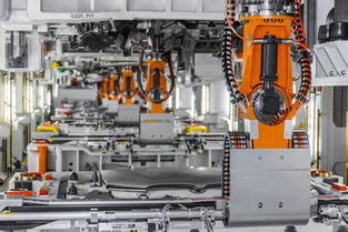 工業(yè)互聯(lián)網(wǎng)與工業(yè)4.0：大數(shù)據(jù)驅(qū)動的新一輪產(chǎn)業(yè)變革浪潮